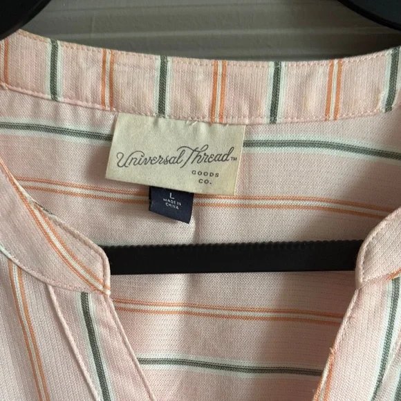 Universal Thread - Picture 2 of 5